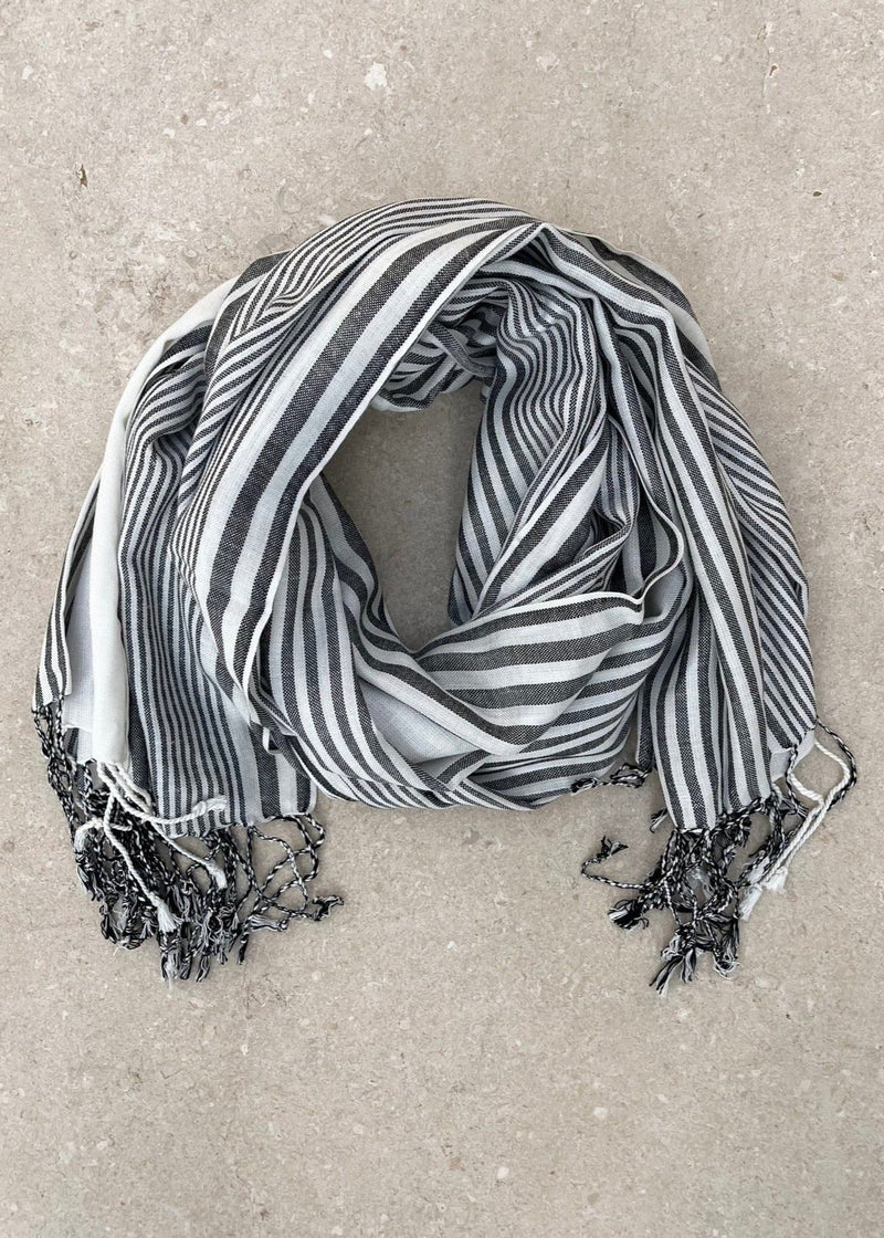 STRIPED SCARF