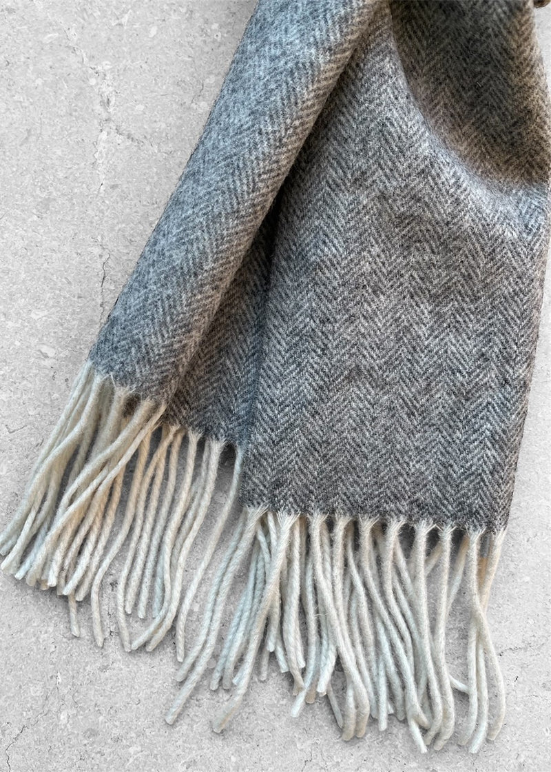 WOOL SCARF