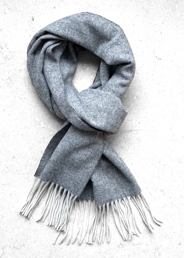 PURE WOOL HERRINGEBONE SCARF - GREY