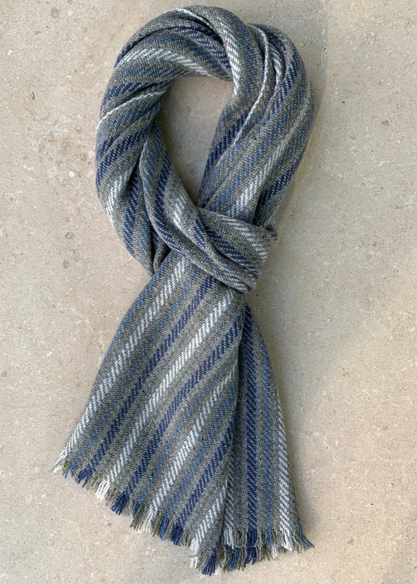 WOOL SCARF